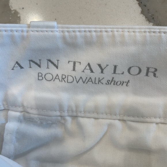 Ann Taylor Boardwalk Shorts White 10 - Picture 3 of 5